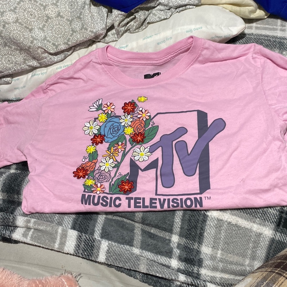 MTV shirt